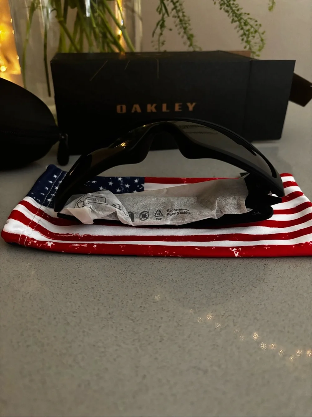 NIB Oakley Black Batwolf Sunglasses